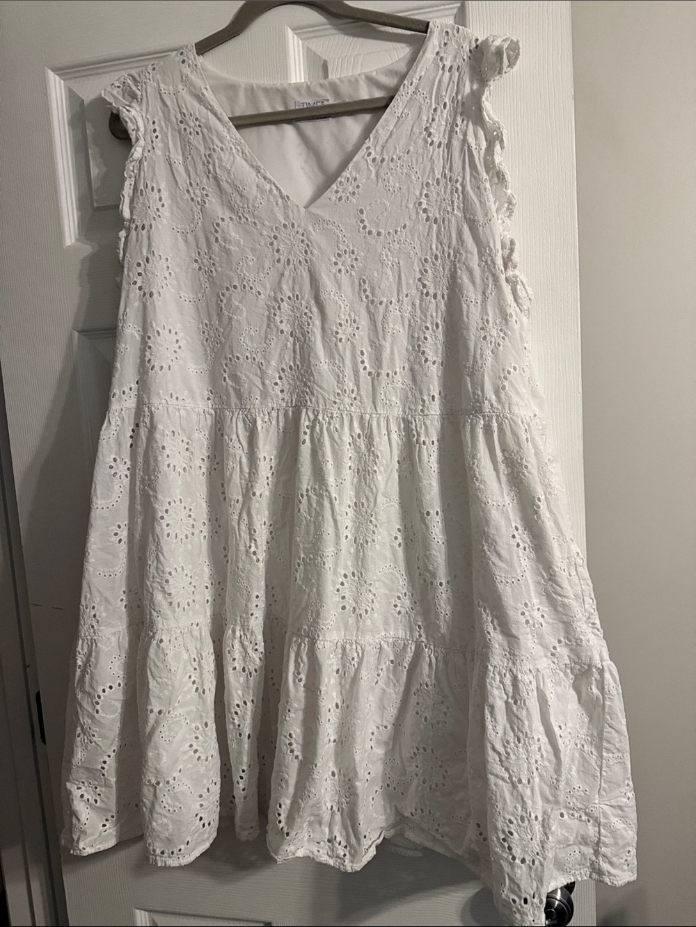 Size 20 Time and Tru White Eyelet V-Neck Dress